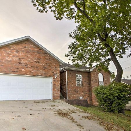Branson Home With Deck Walk To The Strip And Creek! Exterior photo